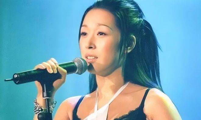 3岁老爸过端午！这哪是父女说是兄妹我都信pg电子模拟器电脑版53岁歌手孙悦陪8(图2)