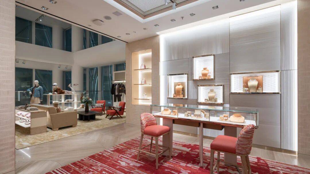 代言就有网友期待她的戛纳新造型了pg电子试玩入口李冰冰刚官宣新(图6)