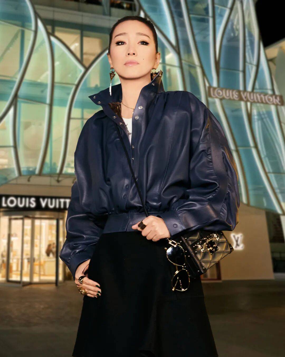 代言就有网友期待她的戛纳新造型了pg电子试玩入口李冰冰刚官宣新(图12)