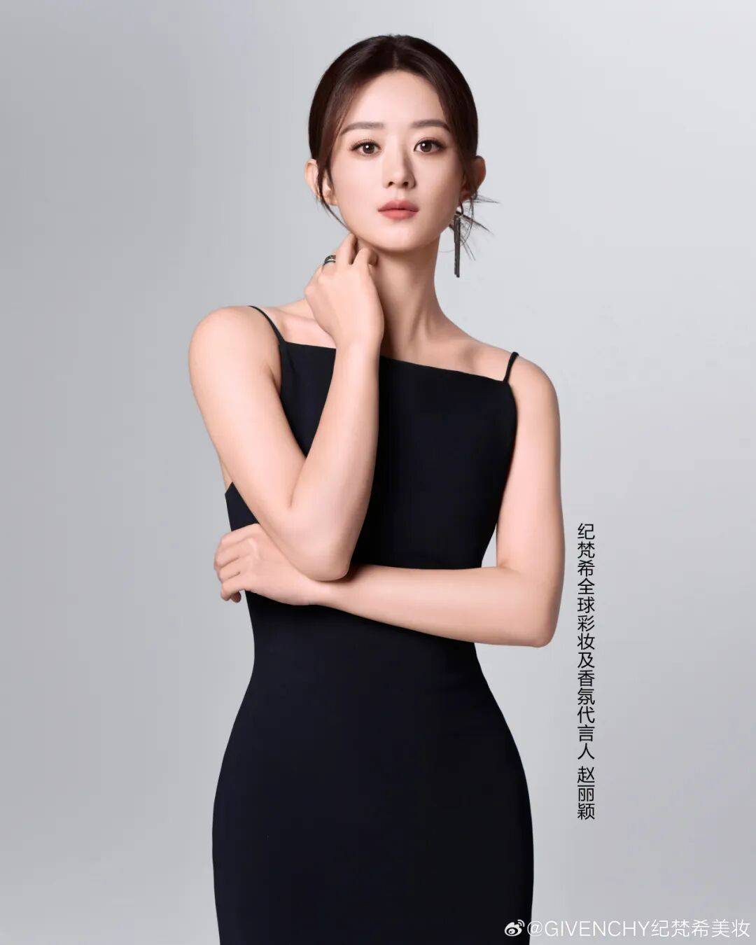 代言就有网友期待她的戛纳新造型了pg电子试玩入口李冰冰刚官宣新(图18)