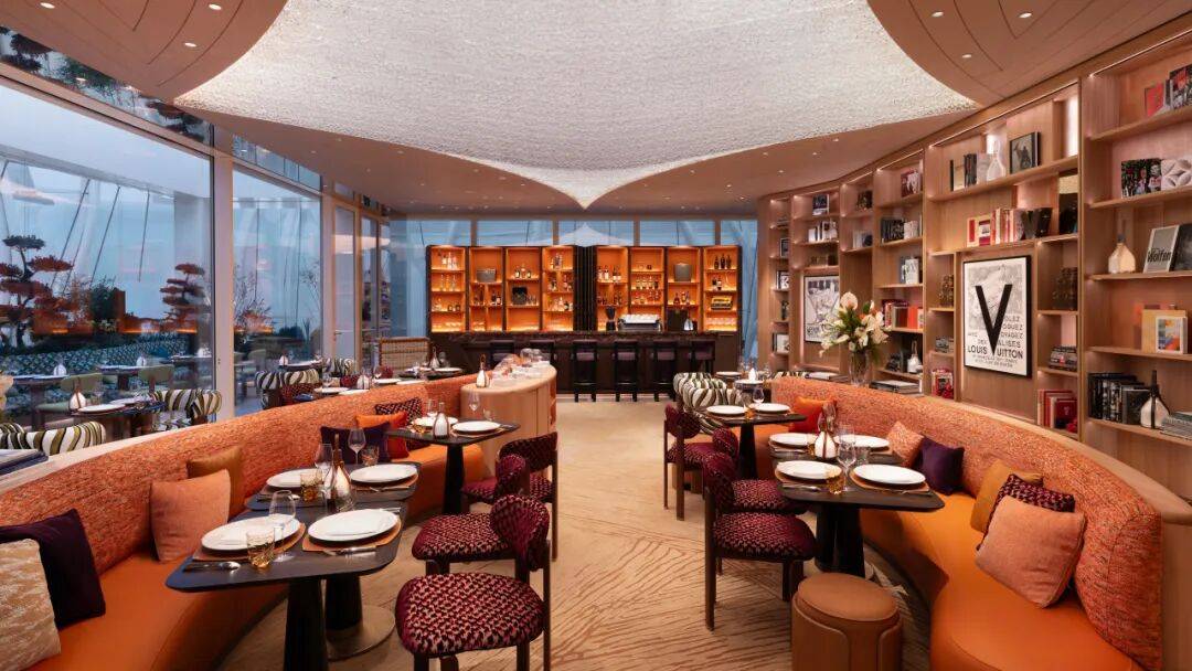 代言就有网友期待她的戛纳新造型了pg电子试玩入口李冰冰刚官宣新(图24)